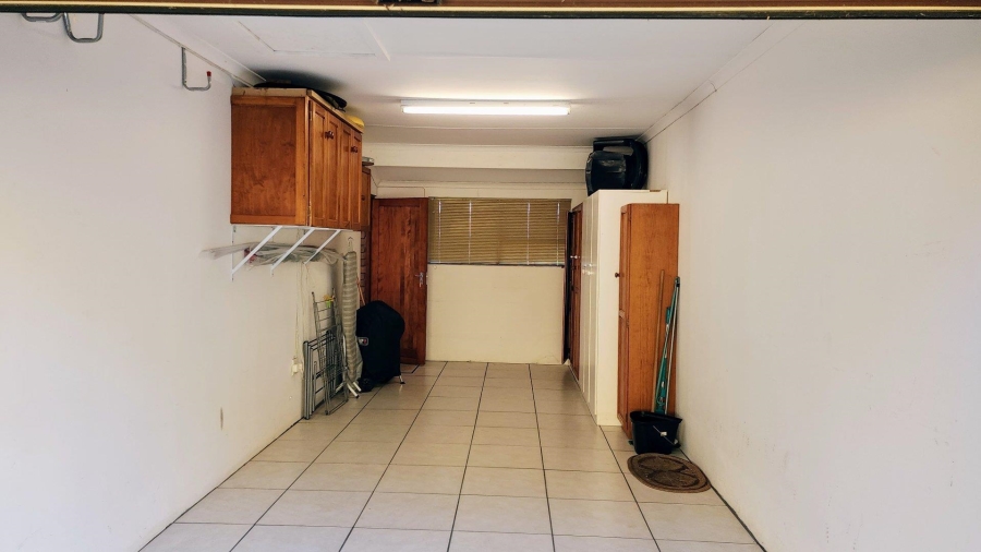 2 Bedroom Property for Sale in Brenton On Lake Western Cape